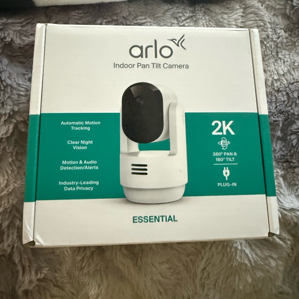 Arlo Essential Indoor Pan Tilt Camera - White